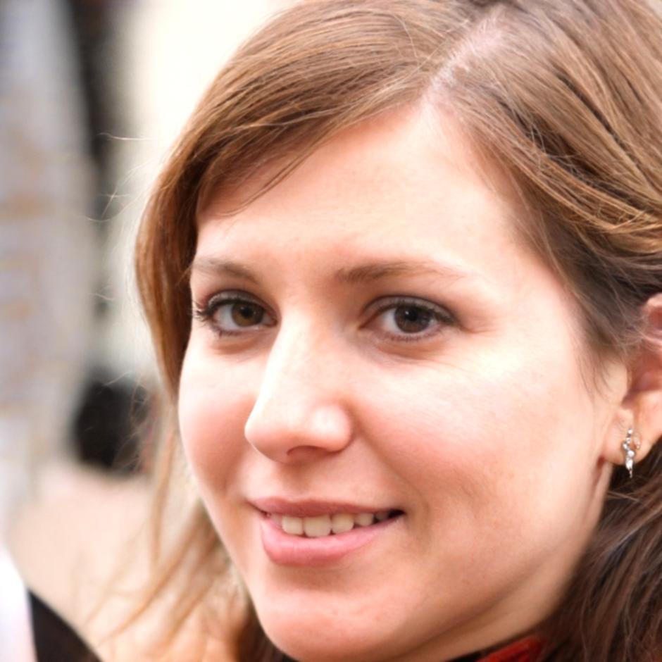 Esperanza Vidal, Directora de Investigación Financiera